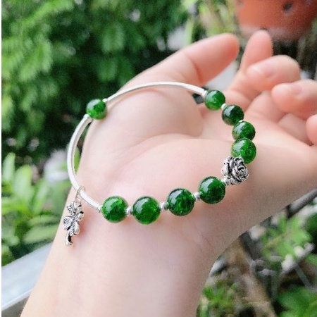 Vòng charm TUDO diopside tự nhiên mix cỏ 4 lá, hoa hồng bạc 925 cho nữ mệnh Mộc Hỏa màu xanh lục