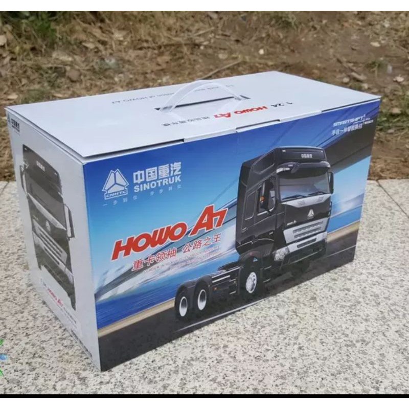 Xe mô hình đầu kéo Howo A7 hợp kim 1:24