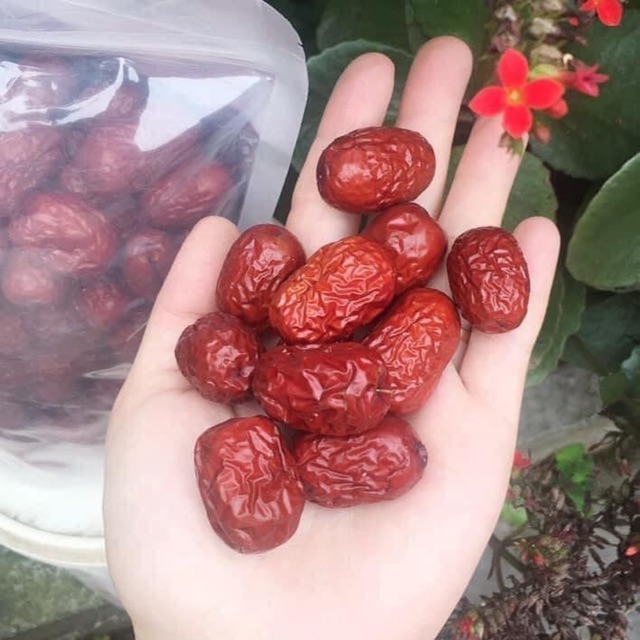 Táo đỏ Tân cương 1kg