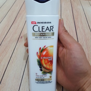 Dầu Gội Sạch Gàu Clear Botanique 9 Thảo Dược 140g