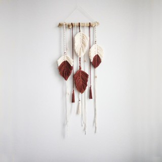 Mành macrame lá đỏ treo tường trang trí (W02)