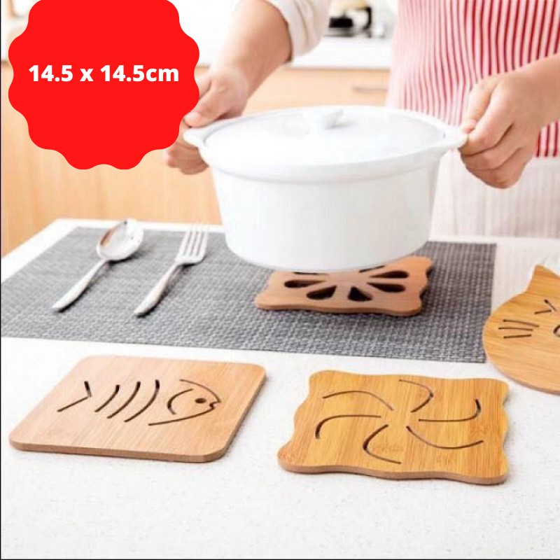 Tấm lót nồi bằng gỗ tre chuyên dùng cho nồi sứ Minh Long   Kích thước : 14.5x14.5cm.