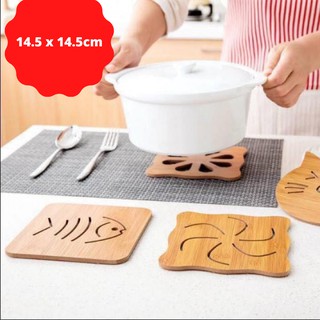 Tấm lót nồi bằng gỗ tre chuyên dùng cho nồi sứ Minh Long   Kích thước : 14.5x14.5cm.
