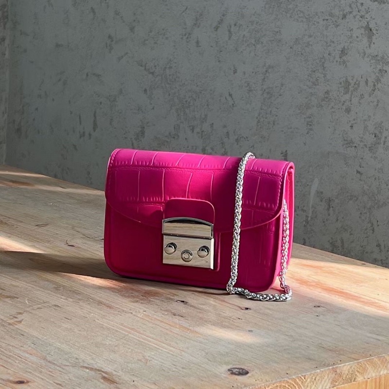 Túi xách - bản dupe của Furla