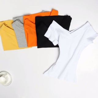 Áo thun cổ tim trễ vai