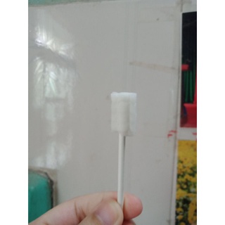 Que rơ lưỡi cho bé từ sơ sinh