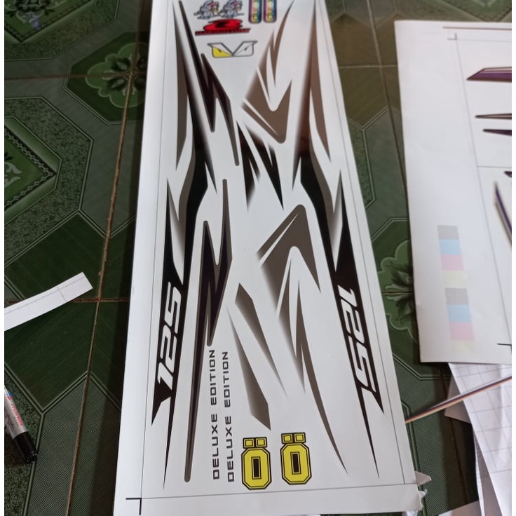 Tem rời AB 2013 đen xe trắng