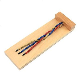 Giáo cụ Montessori - Bện dây Braiding Board