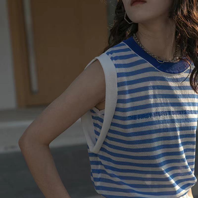 Áo thun không tay in sọc ngang sành điệu cho nữ