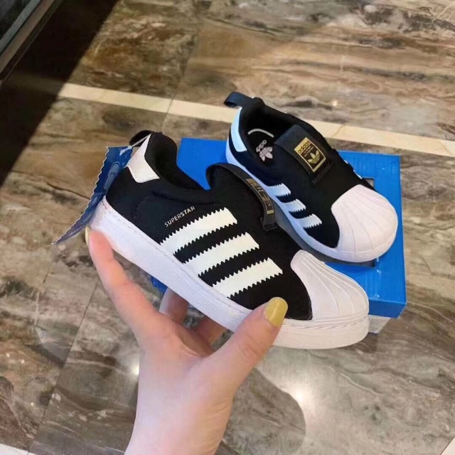 Giày Adidas siêu đẹp cho bé size 22-35