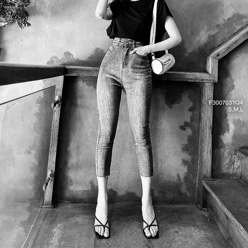Quần Jeans trơn nữ dáng ôm lửng, lỡ lưng cao co giãn - Vien's Store