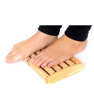 Dụng cụ massage chân bằng gỗ