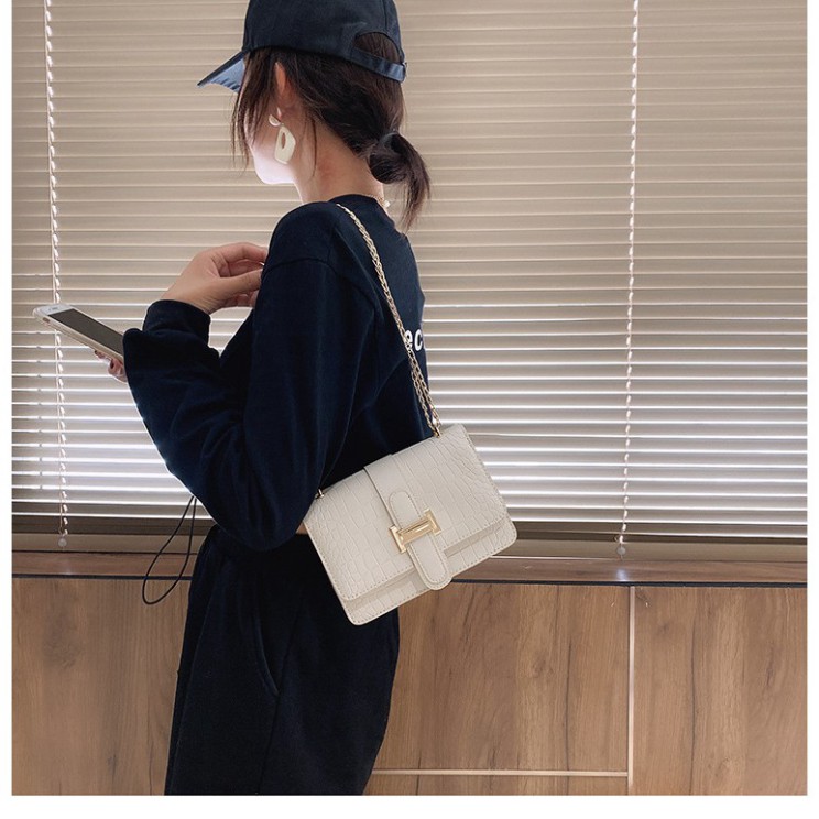 Túi xách nữ đeo chéo vân da cá sấu khóa chữ H trẻ trung thanh lịch TX26 túi đeo vai Chip Xinh Bag