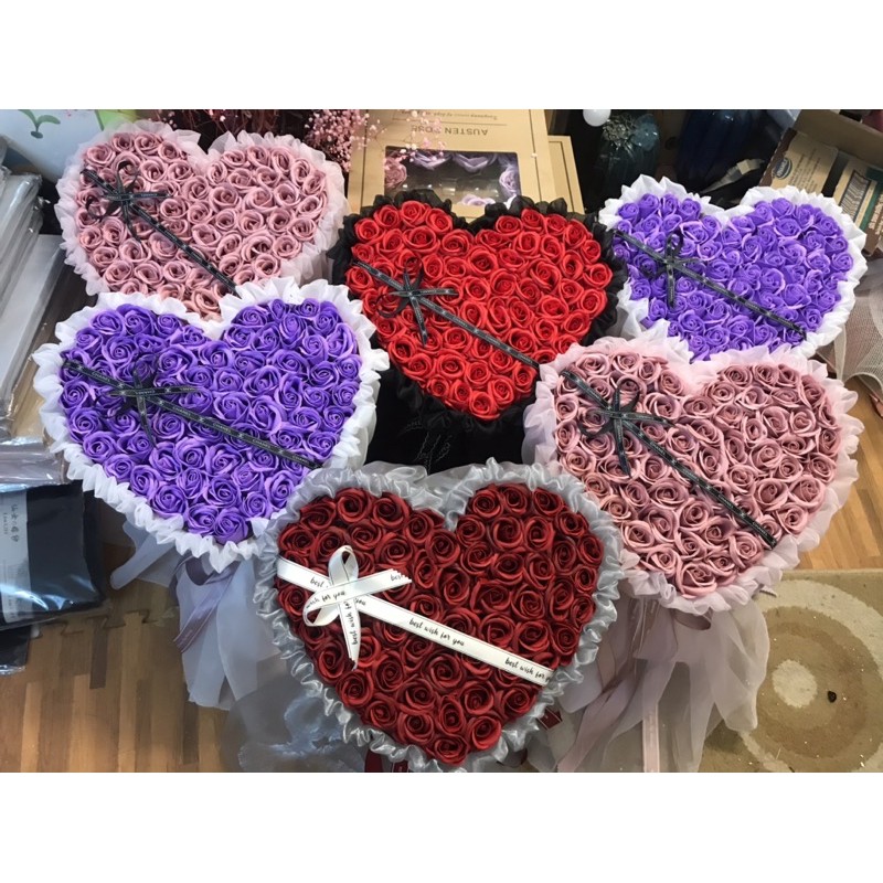 Nhận đặt NowShip tại Hà nội xuyên tết ! Bó hoa tim sáp 60 bông phối voan Hàn cao cấp siêu xịn