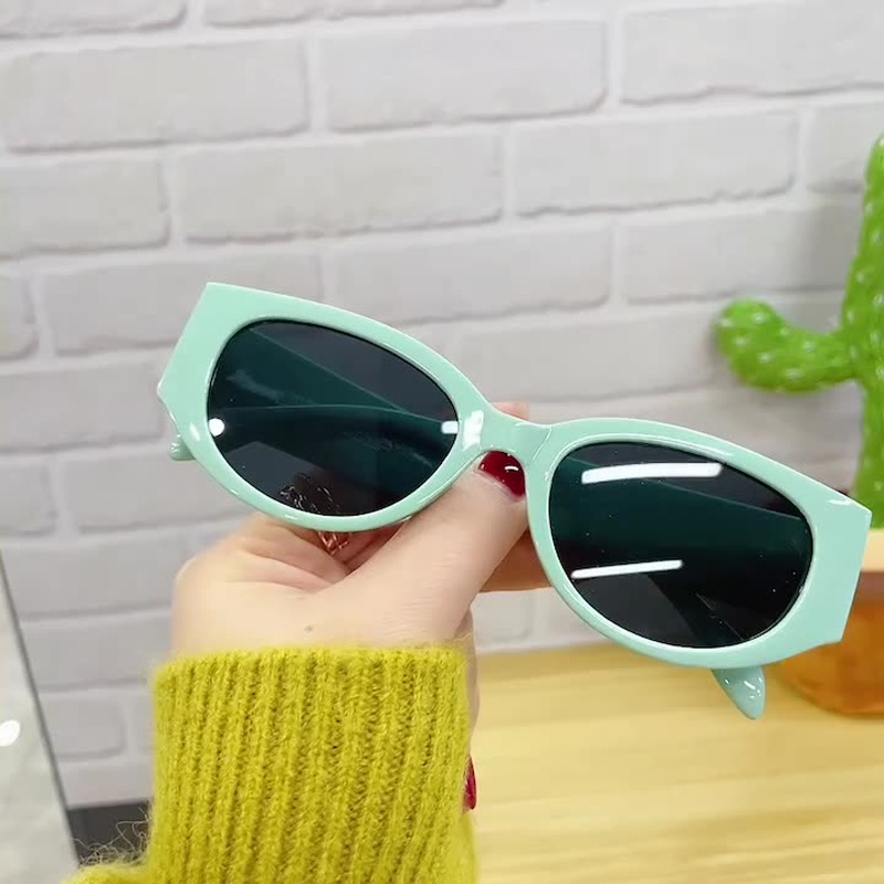 Kính Mát Gọng Oval Chống Tia UV In Chữ Thời Trang Retro