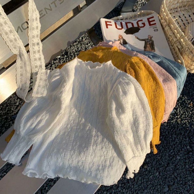 Áo len tay bồng siêu dễ mix đồ cho bé gái