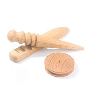 Que gỗ đánh bóng cạnh đồ da trang trí