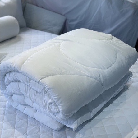 Ruột chăn trắng IGUN BEDDING chần bông bền 100% bông sợi Polyester