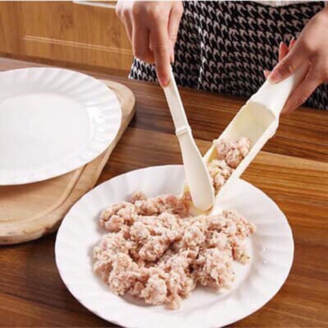 dụng cụ chia thịt viên