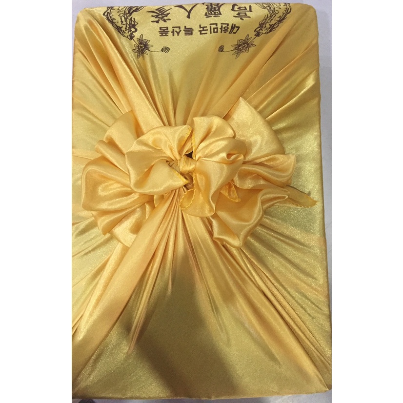 Nhân Sâm Tươi Hàn Quốc loai 8 Củ- 1kg, 1ký bọc vải lụa