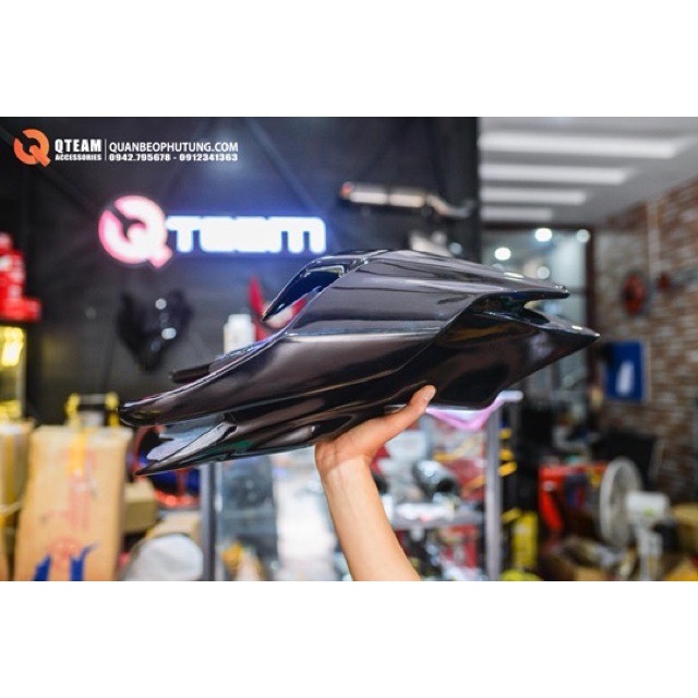 ỐP ĐUÔI R1M ĐỘ CHUẨN YAMAHA R15V3- NHỰA COMPOSITE HOÀN HẢO