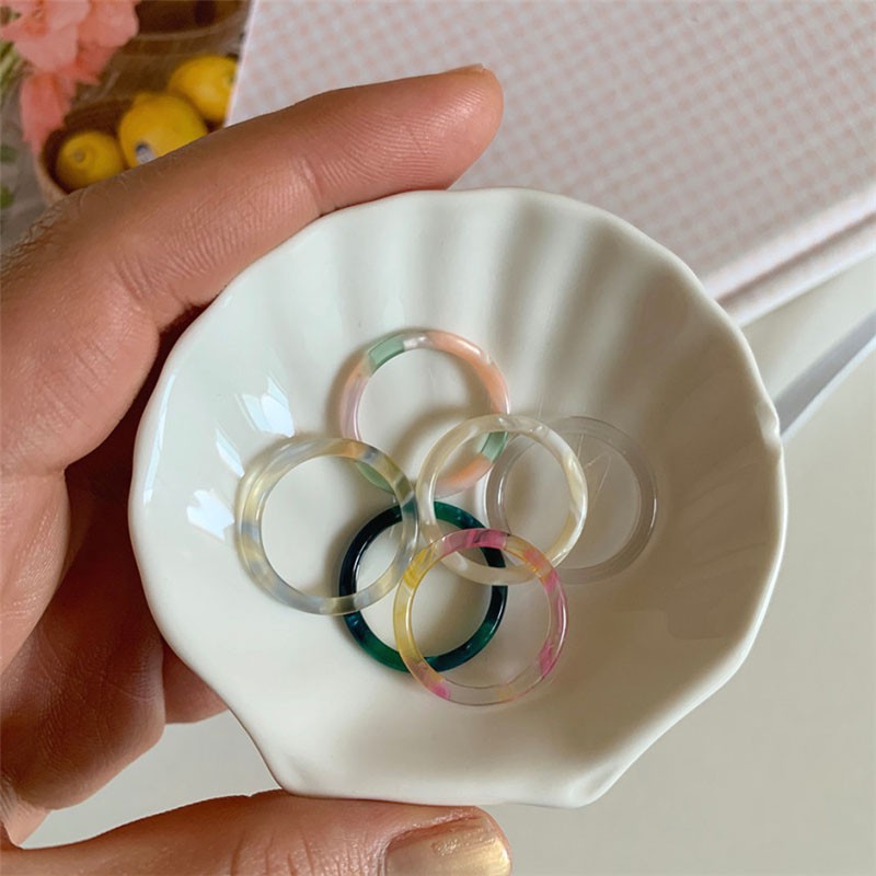 Nhẫn Nhựa Acrylic Trong Suốt Phong Cách Cổ Điển