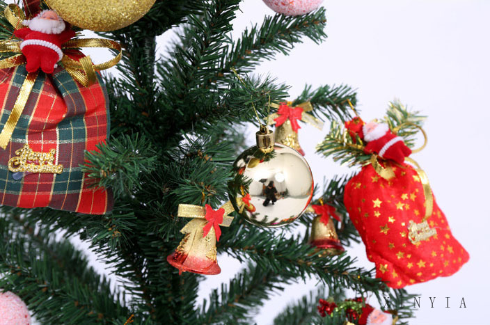 Quả bóng trang trí cây thông noel độc đáo hiện đại