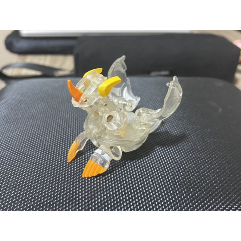 Đồ chơi bakugan Helix Dragonoid clear