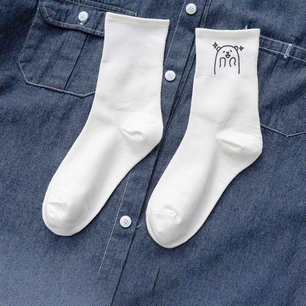Đôi Vớ Cotton Thoáng Khí In Hình Gấu Màu Trắng / Đen Phong Cách Nhật Bản Dành Cho Nữ