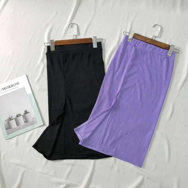 Chân váy xẻ tà lưng cao thun gân co giãn. | BigBuy360 - bigbuy360.vn