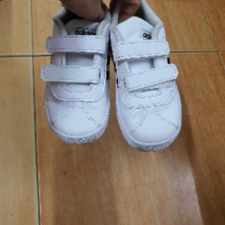 Giấy lau giày đa năng