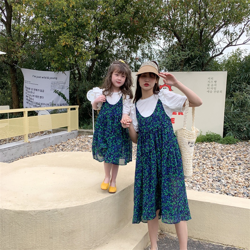 Đầm In Hoa + ÁO Thun Cho Mẹ Và Bé