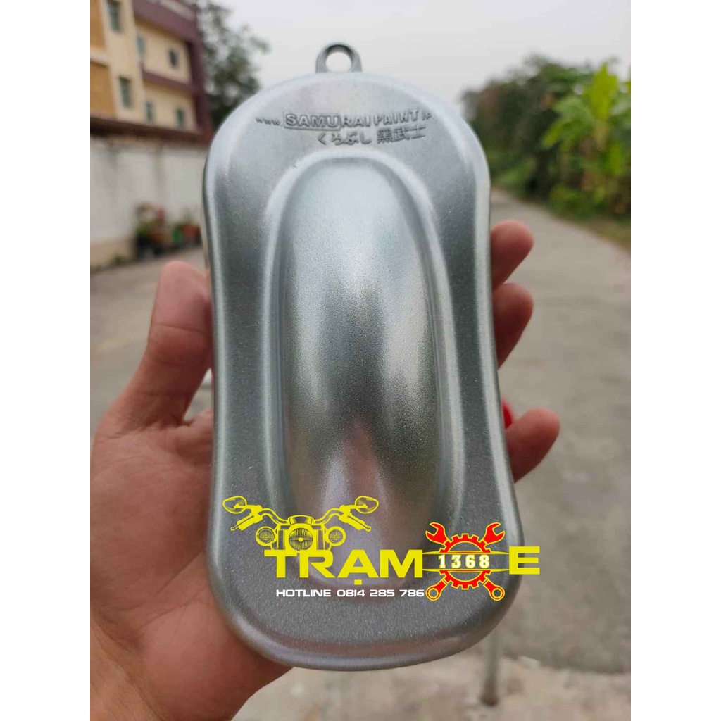 Combo sơn xịt Samurai màu Bạc Crom ánh kim W39 chuẩn quy trình bền đẹp (Uch210-124-W39-K1k) - Trạm Xe 1368 dễ dàng sử dụ