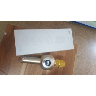 Loa Bluetooth Micro Karaoke M8 Vàng Và Đen