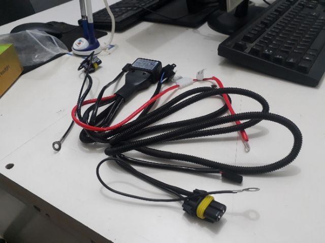Dây rơ-le đôi 12V / 24V  chân H4 điều khiển ra 2 đèn bi xenon