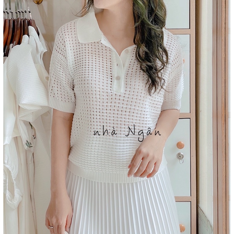 Áo trắng len sợi đục lỗ cổ bẻ