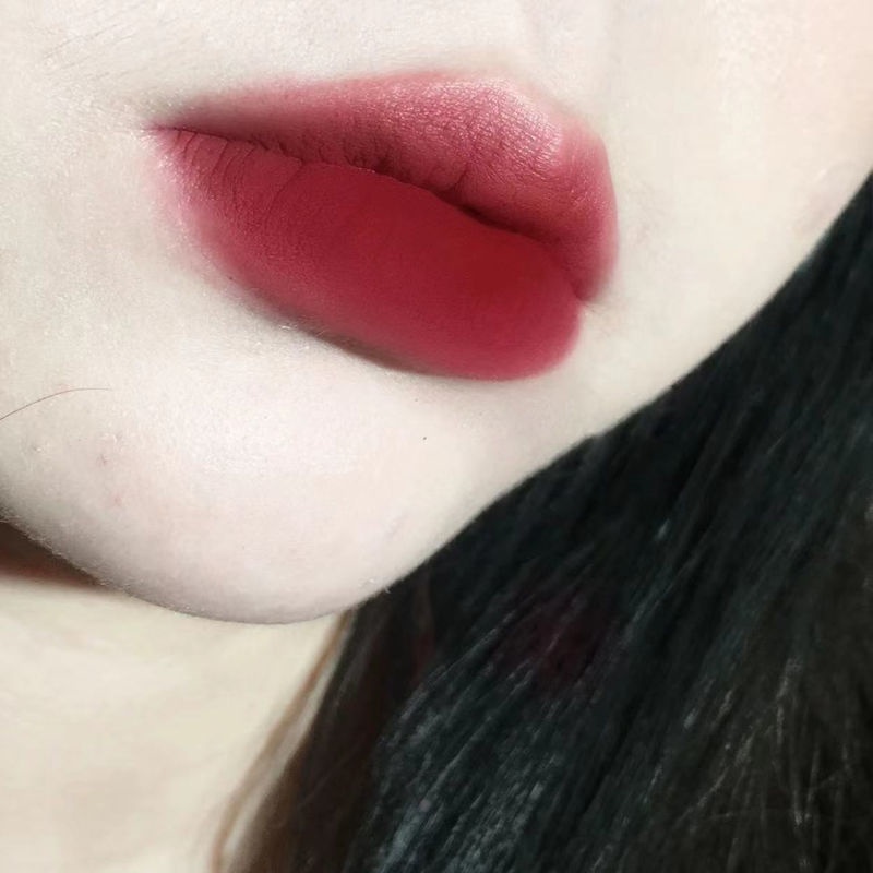 Son Môi Dưỡng Ẩm Lâu Trôi Hiệu Ứng Lì Làm Trắng Da