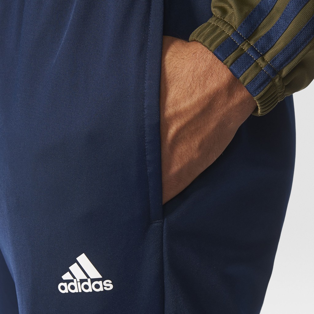 Bộ quần áo thể thao Adidas Back 2 Basics (chất nỉ)
