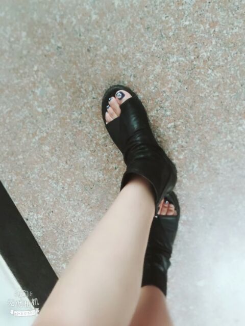 Giầy bốt hở mũi đế 5 cm
