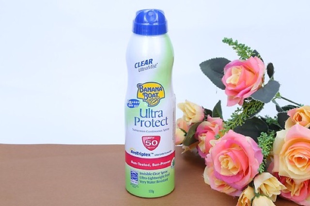 Xịt chống nắng Ultra Protect SPF50 170g Banana Boat date 7/2024