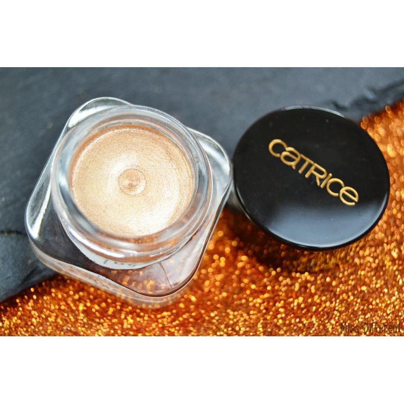 Nhũ mắt Metal Eyelight dòng Limited của Catrice