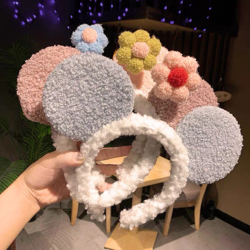 Cài Tóc Tai Mickey Phối Bông Hoa Lò Xo
