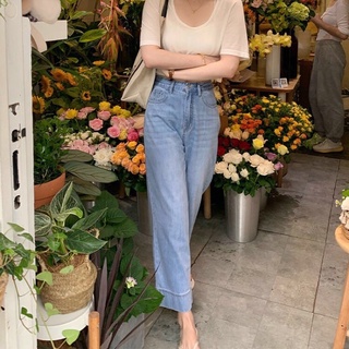 Quần Jeans xanh nhạt ống rộng