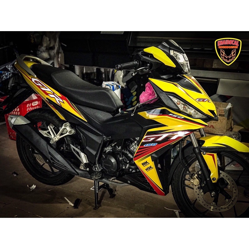 tem rời winner gtr vàng đen