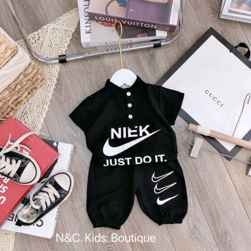 Bộ đũi niek cổ trụ xịn xò cho bé trai