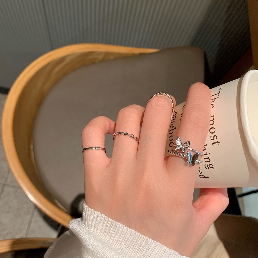 Bộ Bốn Nhẫn Hình Bướm Kết Hợp Đèn Thời Trang Cá Tính Sang Trọng Cho Nữ