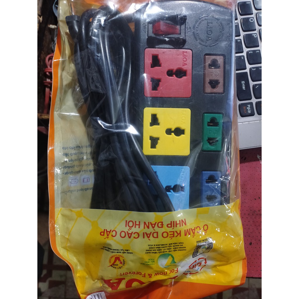 (hình thật) Ổ cắm điện LIOA, 6 lỗ, có công tắc, ~250V-10A, dây dài 3m mã: 3D3S32