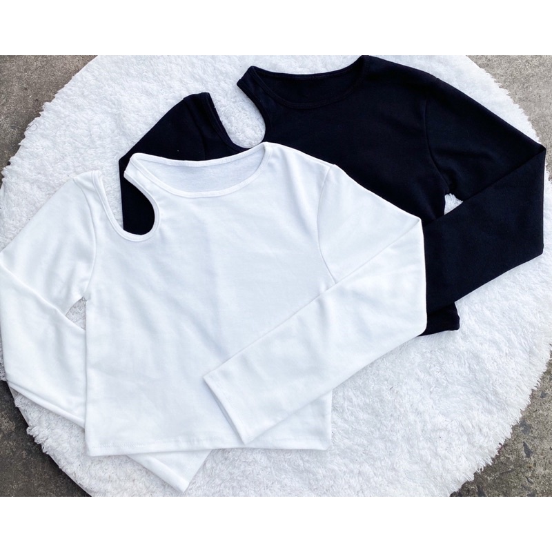 Áo croptop hở vai form dài cổ tròn tay dài kèm 2 màu như hình k42