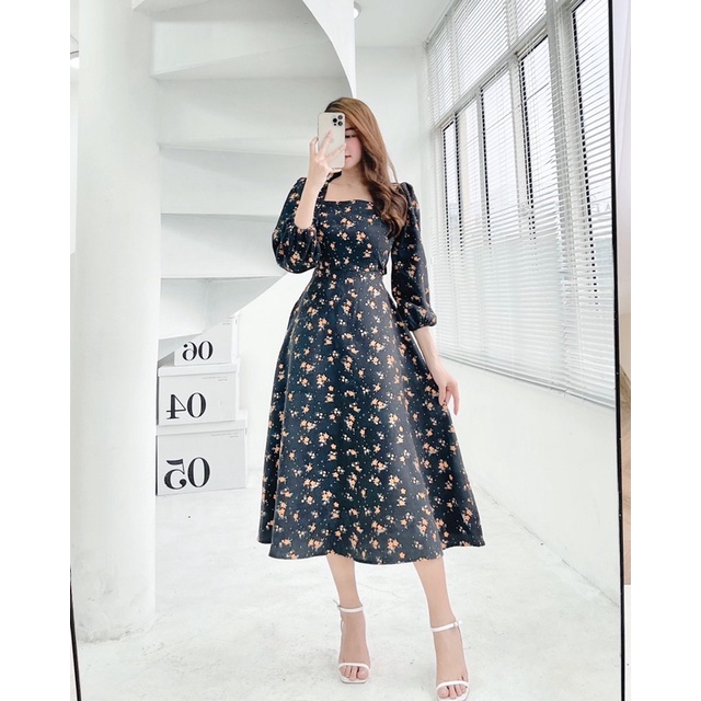 ĐẦM MIDI HOA CỔ VUÔNG TAY LỠ