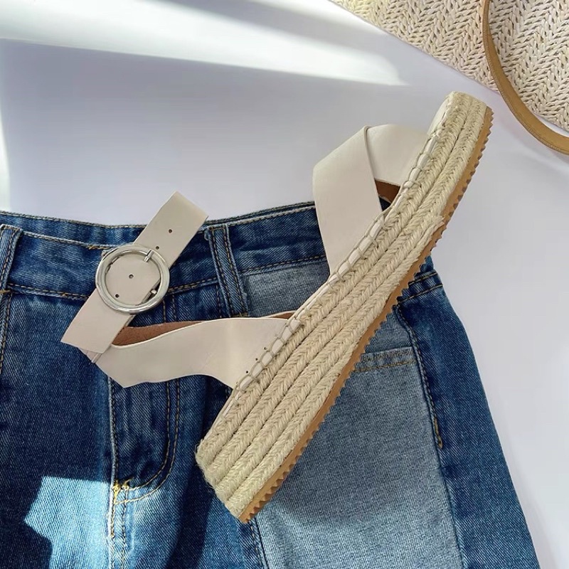 Giày sandals cói nữ phong cách Hàn Quốc
